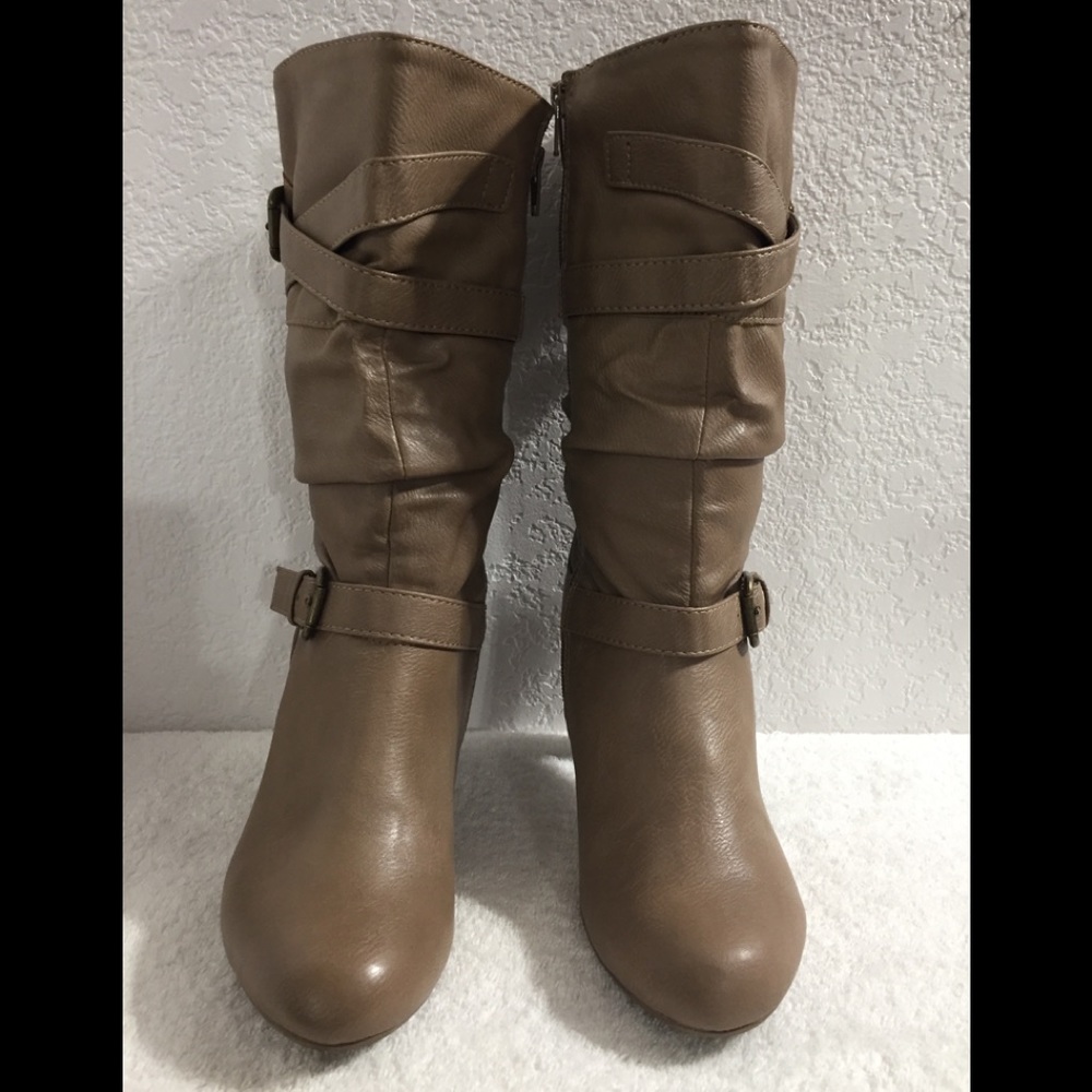 Style and Co light taup boots - Picture 3 of 8